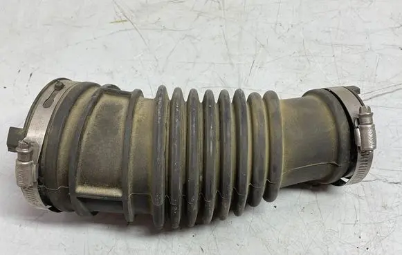 Opel Insignia B Air intake duct part 84182560 4162747