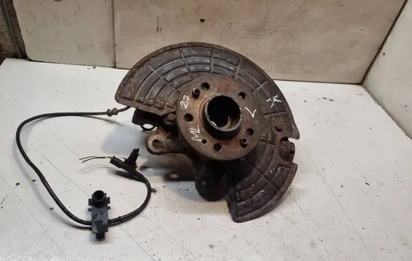 Mercedes-Benz ML W163 Front wheel hub 361035