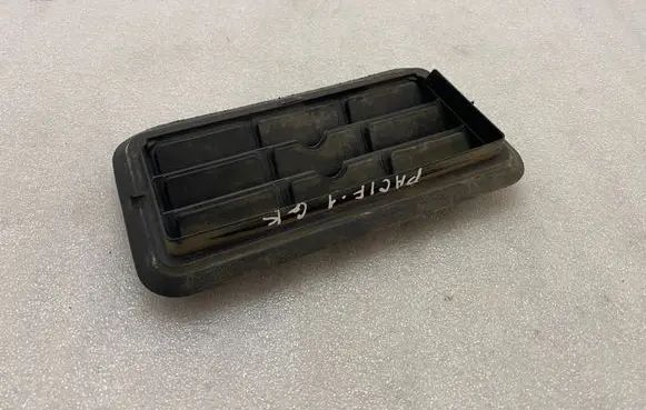 Jaguar E-Pace Quarter panel pressure vent 68170766AB