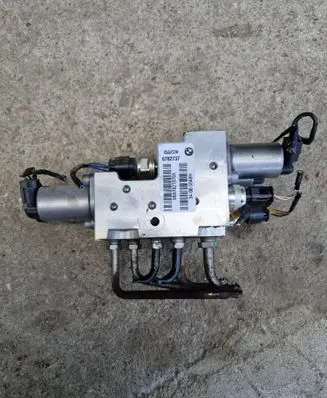 BMW X5 E70 Active stabilizer control/valve assembly 6782737