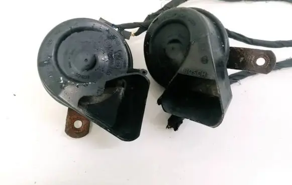 Mercedes-Benz ML W164 Horn signal E9011165