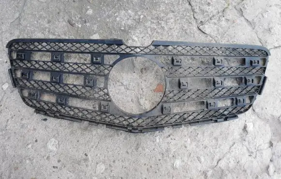 Mercedes-Benz R W251 Front bumper upper radiator grill A2518880060 BM261MP