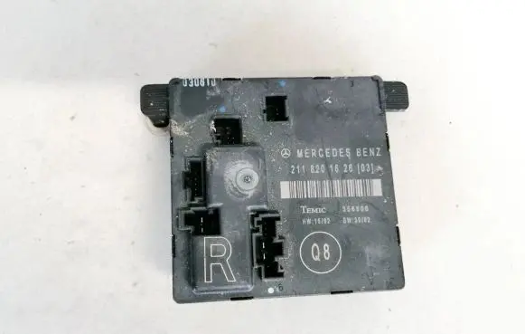Mercedes-Benz E W211 Door control unit/module 2118201626