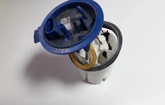 Audi TT TTS RS Mk3 8S In-tank fuel pump 5Q0919051BF