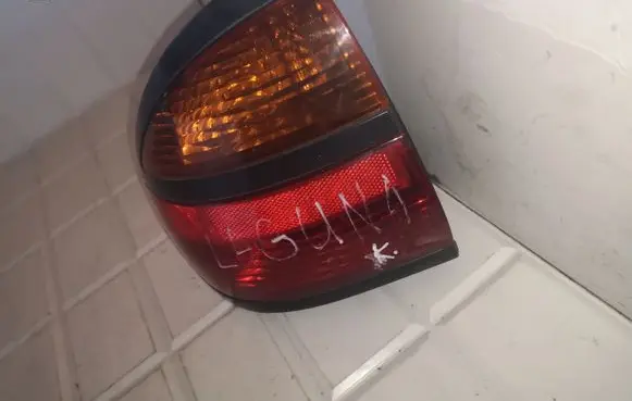 Renault Laguna I Rear/tail lights 7700420122