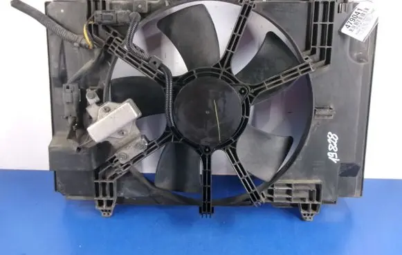 Nissan Tiida C11 Electric radiator cooling fan