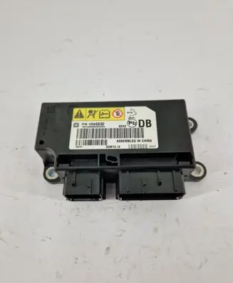 Opel Mokka Airbag control unit/module 13586630