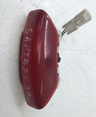 Hyundai Santa Fe Third/center stoplight