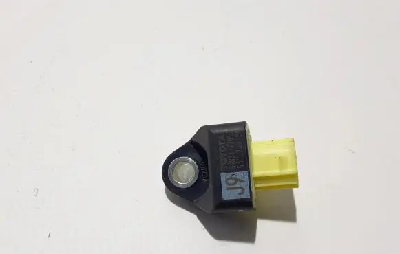 Toyota RAV 4 (XA50) Airbag deployment crash/impact sensor 8983147050
