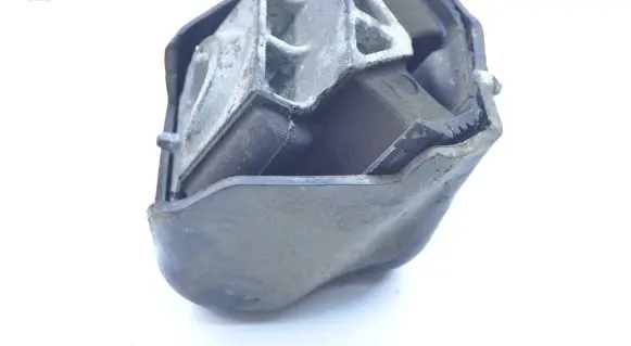 Mercedes-Benz Sprinter W906 Engine mount bracket