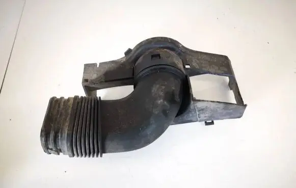 Skoda Yeti (5L) Air intake hose/pipe 1k0129618bf