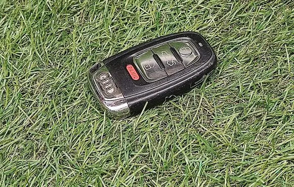 Audi A4 S4 B8 8K Ignition key/card 8T0959754A