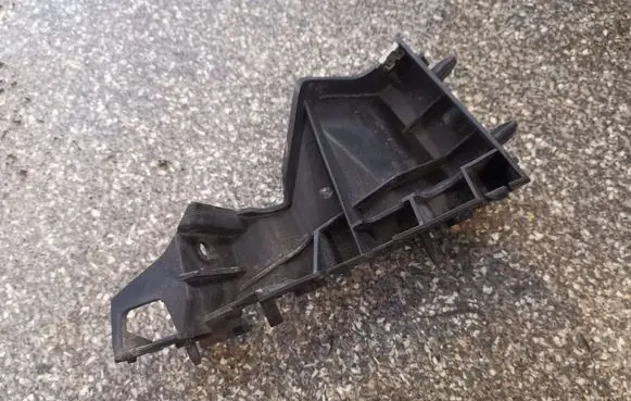 Audi Q5 SQ5 Front bumper mounting bracket 8P0807283