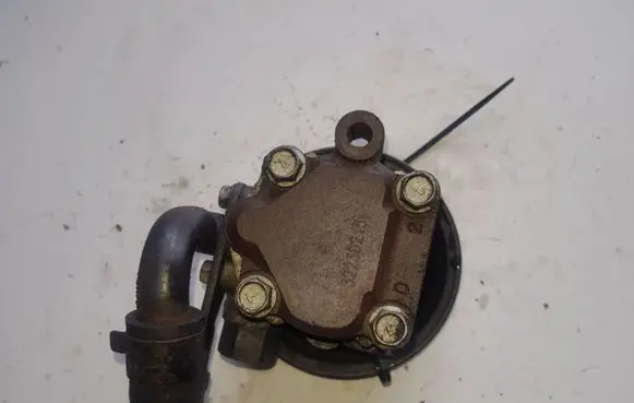 KIA Sorento Power steering pump
