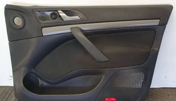 Skoda Octavia Mk2 (1Z) Front door card panel trim 1Z1867012