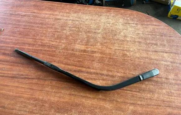 Mazda 6 Rear wiper blade arm