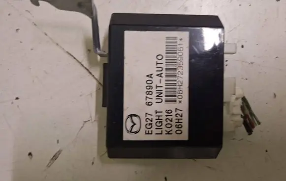 Mazda CX-7 Light module LCM EG2767890A 06H27 K0216