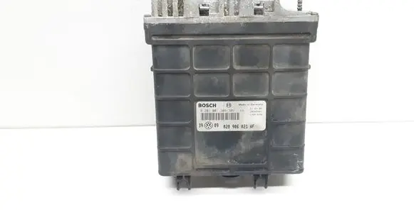 Volkswagen Golf III Engine control unit/module 028906021 028906021AF 0281001308