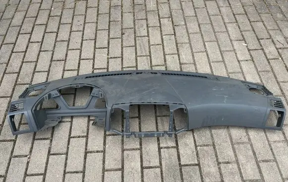 Jeep Grand Cherokee (WK) Dashboard 5JY79TRM VT5843B