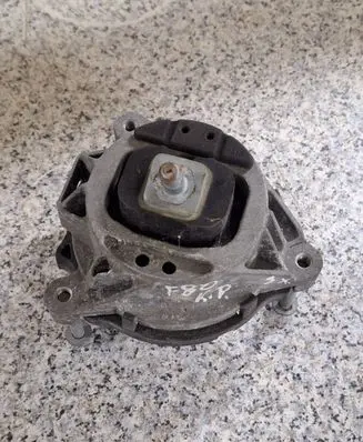 BMW M4 F82 F83 Engine mount bracket 228481702 181016