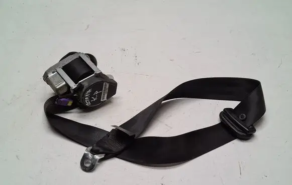 Skoda Octavia Mk2 (1Z) Front seatbelt 1Z0857701B