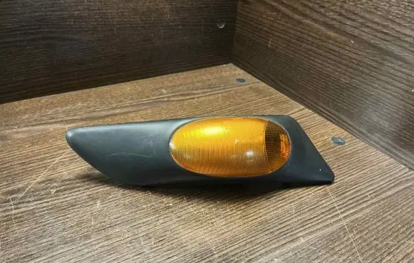 Iveco Daily 3rd gen Front fender indicator light 500322577