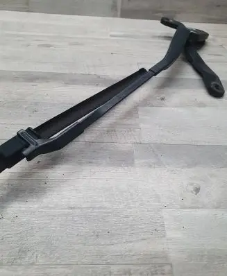 Mercedes-Benz E W212 Windshield/front glass wiper blade A2128200944