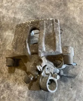 Rear brake caliper