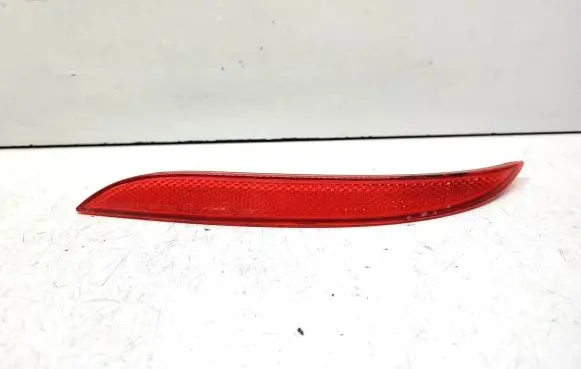 BMW 5 E60 E61 Rear tail light reflector 7183913