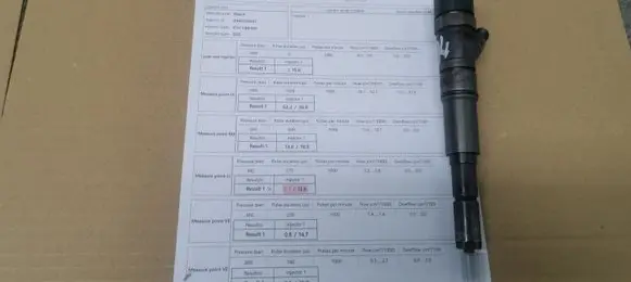 BMW 5 E39 Fuel injector 0445110047