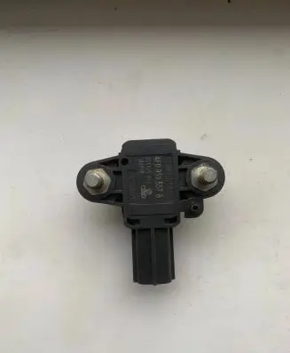 Audi A6 S6 C6 4F Airbag deployment crash/impact sensor 4F0955557B