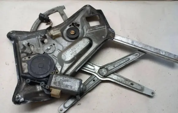 BMW 7 E32 Front door window regulator with motor 9383689