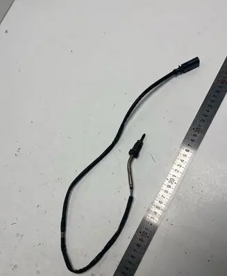 Volkswagen PASSAT B7 Exhaust gas temperature sensor 03L906088BD 03L906088