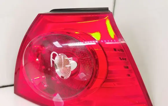 Volkswagen Golf V Rear/tail lights 1K6945096N 02S28490202 A01548992