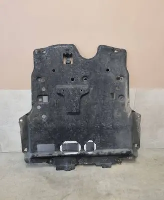 Peugeot 2008 II Engine splash shield/under tray 9824226480