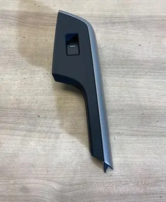 Honda CR-V Rear door window switch trim A5000033xj13921
