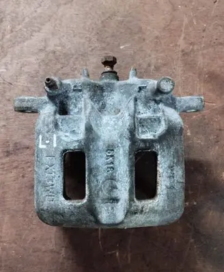 Mitsubishi Endeavor Front brake caliper 19B2920