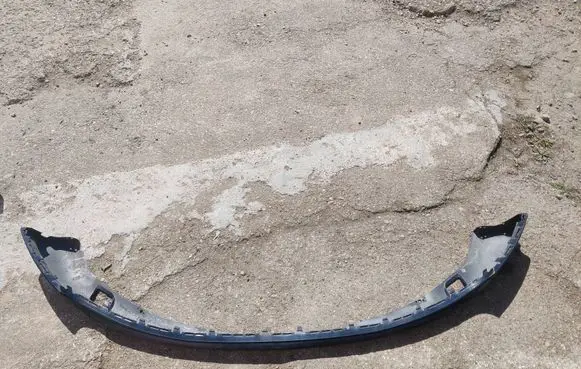 Volvo V50 Front bumper lip 8698093