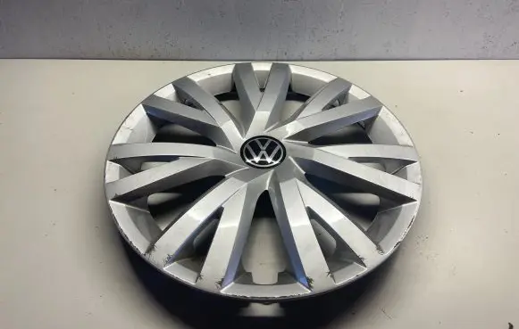 Volkswagen Golf VII R15 wheel hub/cap/trim 5H0601147C