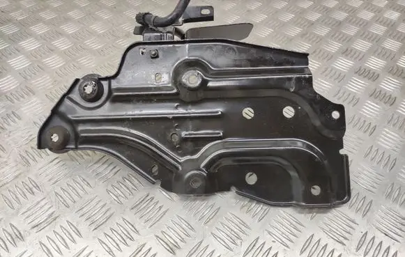 Nissan Juke I F15 Battery tray 