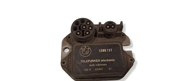BMW 3 E36 Ignition amplifier control unit 1286137