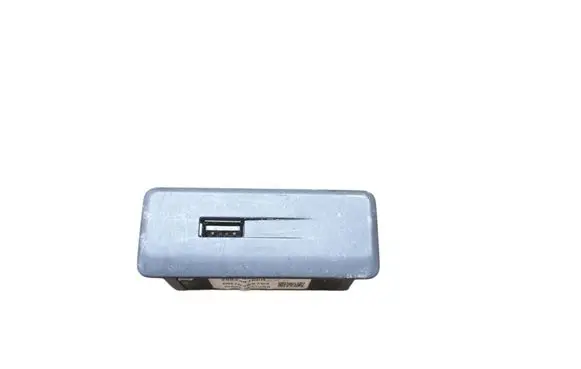 Renault Trafic III (X82) USB socket connector 280236188R DQ10Y52793
