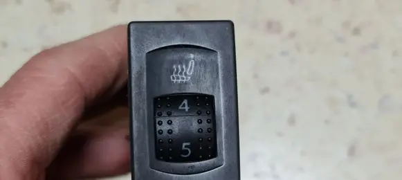 Volkswagen PASSAT B5 Seat heating switch 3B0963564C