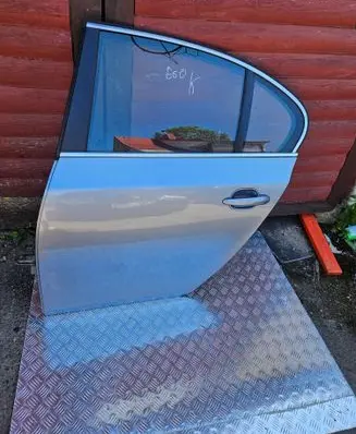 BMW 5 E60 E61 Rear door