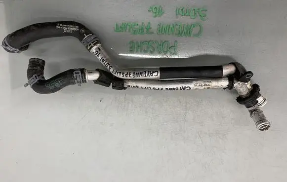 Porsche Cayenne (92A) Engine coolant pipe/hose 7P0819911E