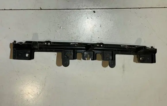Ford Mustang VI Front bumper mounting bracket FR3B17B861AC