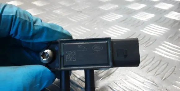 Jaguar XE Exhaust gas pressure sensor G4D35L200AB