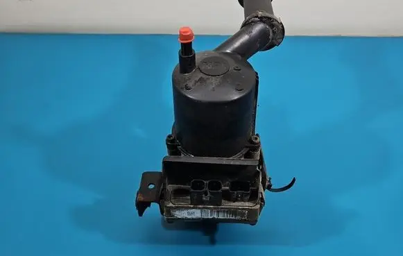 Peugeot 5008 Power steering pump A5101811B IMPRK1542847