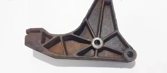 Opel Zafira A Engine mounting bracket 1340623 24403861