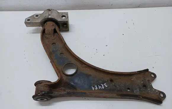 Front lower control arm/wishbone